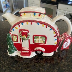 Camper tea pot. Nwot